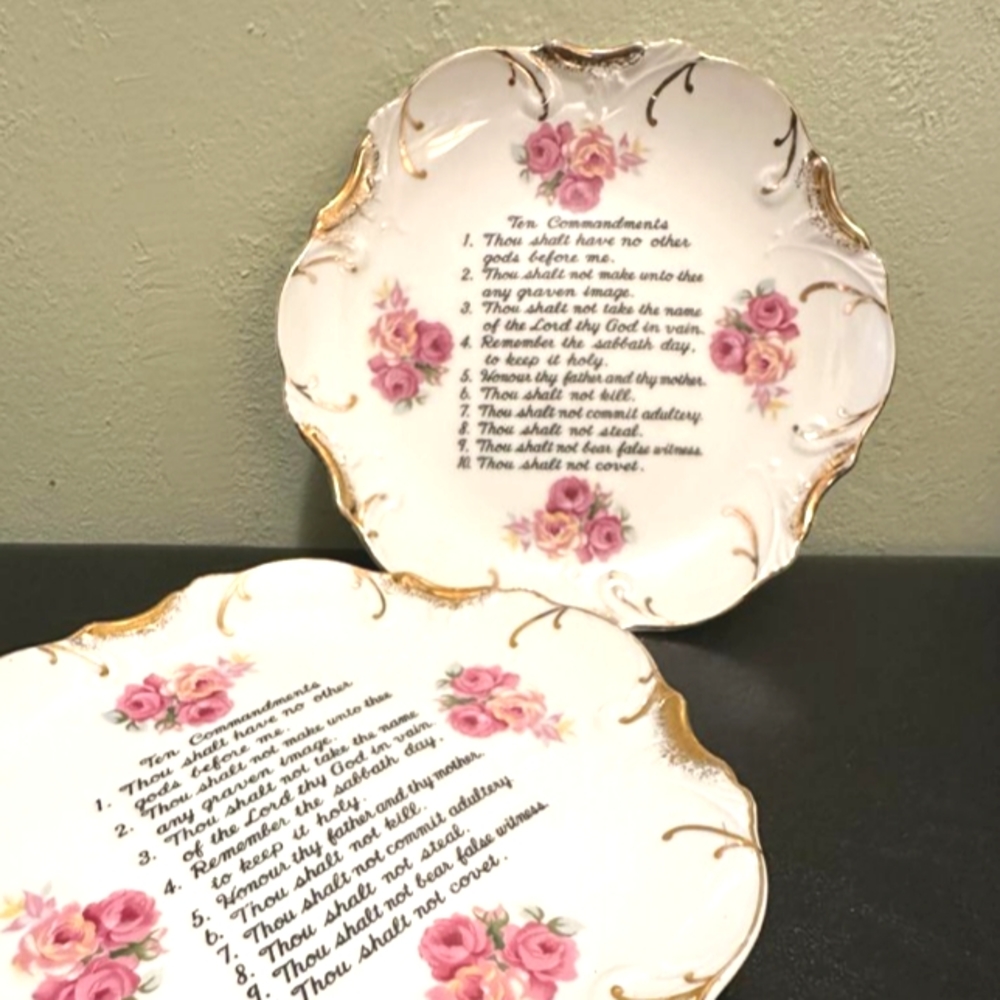 Pair of Vintage Plates (The Ten Commandments)18k Gold Trim